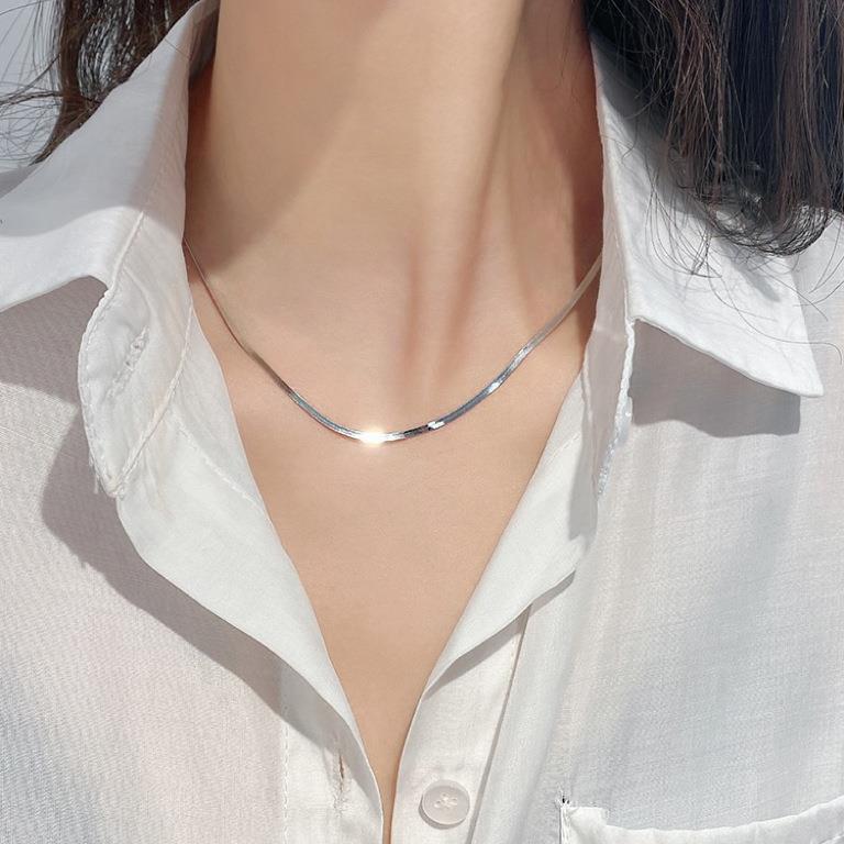 AWT-179 Thin Snake Chain – Elegant Stainless Steel Necklace, Stylish Jewellery Accessory for Women - Image 3