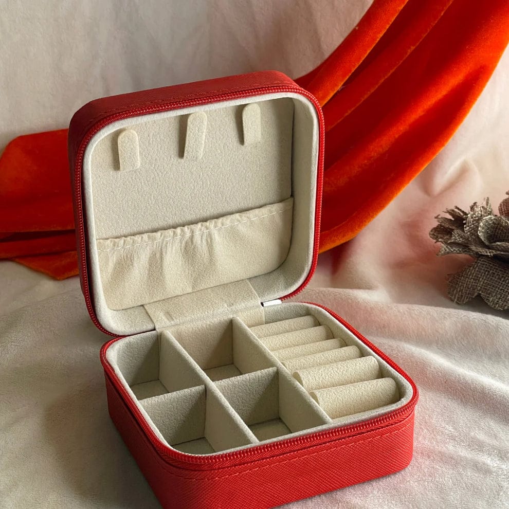 QSJ-178 Mini Jewelry Organizer – Compact Storage Box, Elegant and Practical Accessory for Women- RANDOM COLOUR - Image 3