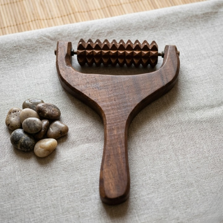 Handcrafted Wooden Scalp, Head, Neck, and Shoulder Massager – Reflexology & Acupressure Roller - Image 4