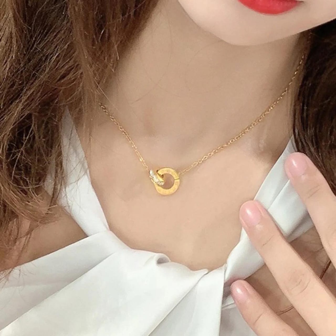QCT-175 Roman Circle Stainless Steel Necklace – Elegant Jewellery, Stylish Accessory for Women - Image 5