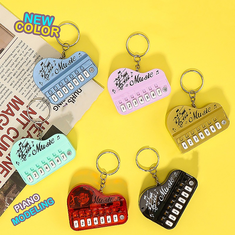 Portable Mini Piano Keychain Musical Toy - 8 Key Electronic Synthesizer Bag Charm, Interactive Birthday Gift & Party Favor - Random Colors - Image 4