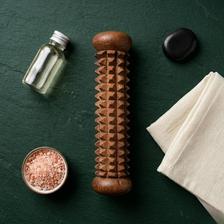 Handcrafted Wooden Palm Massager – Reflexology & Acupressure Hand Roller - Image 4