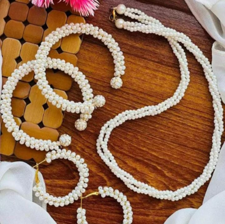 Women Pearl Elegant Jewelry Set ,Kangan, Mala & Earrings Pearl Set(white) - Image 2