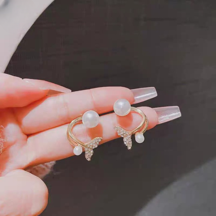 Korean Golden Fishtail Fashion Stud Earrings For Women Jewelry Trendy Simulated Pearl Butterfly Earrings Piercing - Image 2