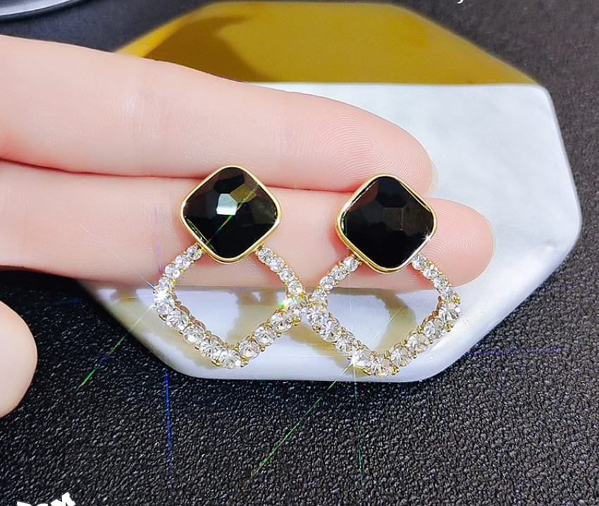 Zircon Korean Black Shiny Earing resin rhombus earrings earrings jewelry fashion for women - Image 2