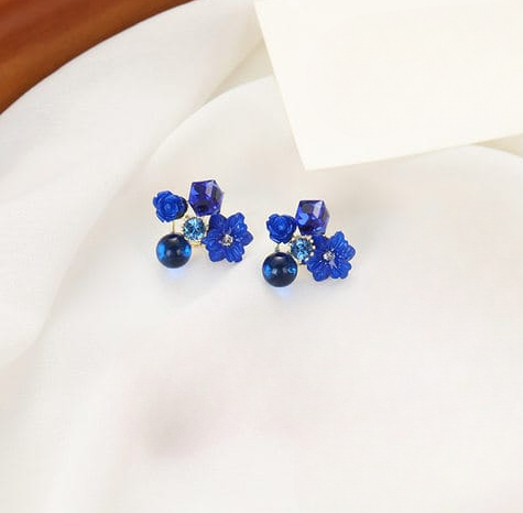 Flower Crystal Korean Earrings – Elegant Women’s Fashion Jewelry in Multiple Colors (Black, Blue, Red, Yellow, Green, Sky Blue, Purple, Light Pink, Dark Pink (AXT-104) - Image 2
