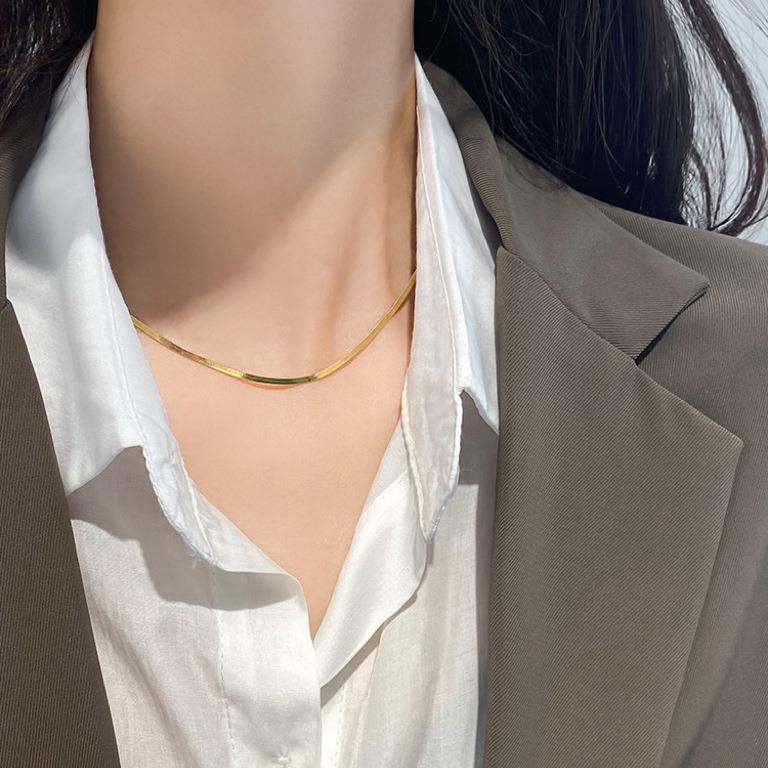 AWT-179 Thin Snake Chain – Elegant Stainless Steel Necklace, Stylish Jewellery Accessory for Women - Image 2
