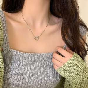 PRJ-183 Hollow Heart Pendant – Elegant Stainless Steel Necklace, Stylish Jewellery Accessory for Women