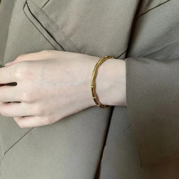 Bamboo Trending Korean Bangle - Jewelry Product Designed For Wrist Wear And Daily Ornament Routine (SKU: QRT-201) - Image 5