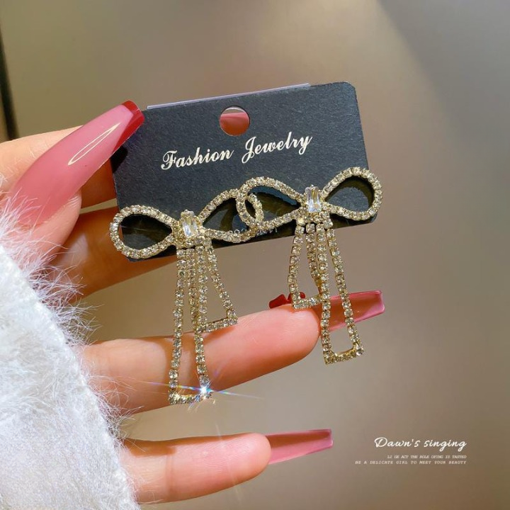PQT-985 Touch Of Glamour To Your Look With These Bow Shape Zircon Korean Earrings – Color Golden - Image 6